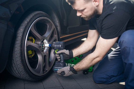 Klucz udarowy akumulatorowy bezszczotkowy 550 Nm 20 V WUBER