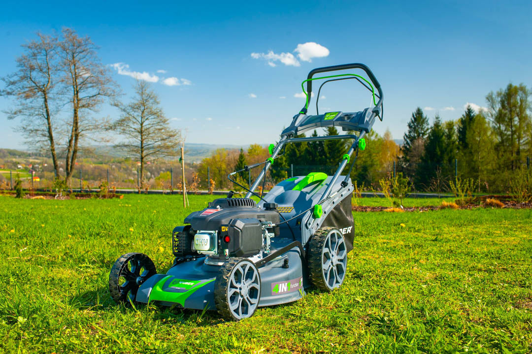 Kosiarka spalinowa 4,8 KM z napędem i rozruchem WUBER