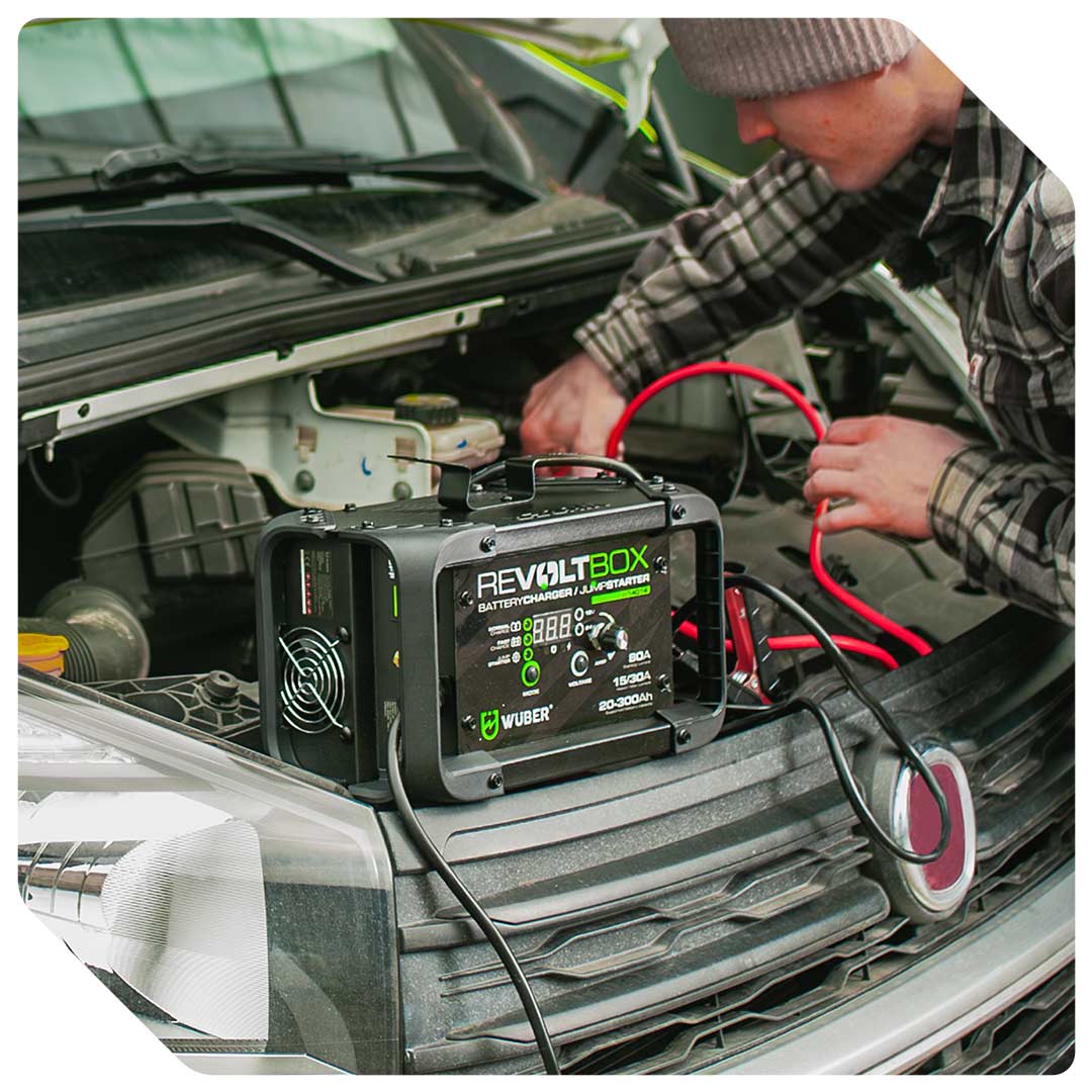 Automatyczny prostownik do akumulatora z rozruchem 80 A WUBER