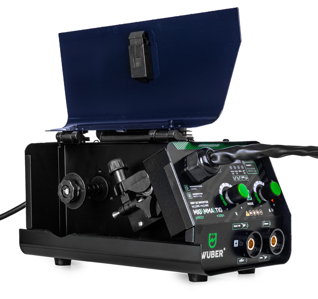 Podniesiona obudowa w spawarce 200 A W19001