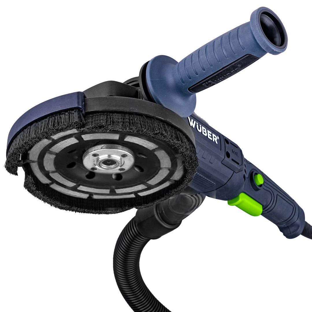 Osłona przeciwpyłowa zamontowana na szlifierce kątowej WUBER