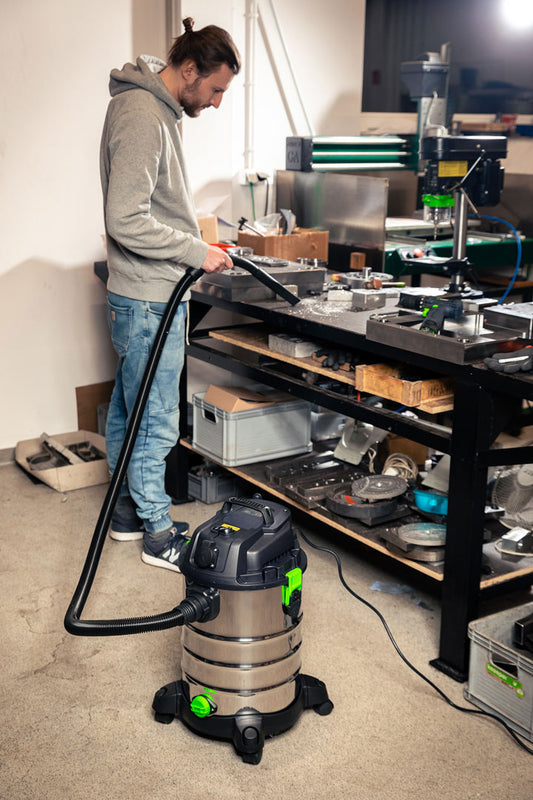 Odkurzacz przemysłowy 30 l mokro/sucho WUBER